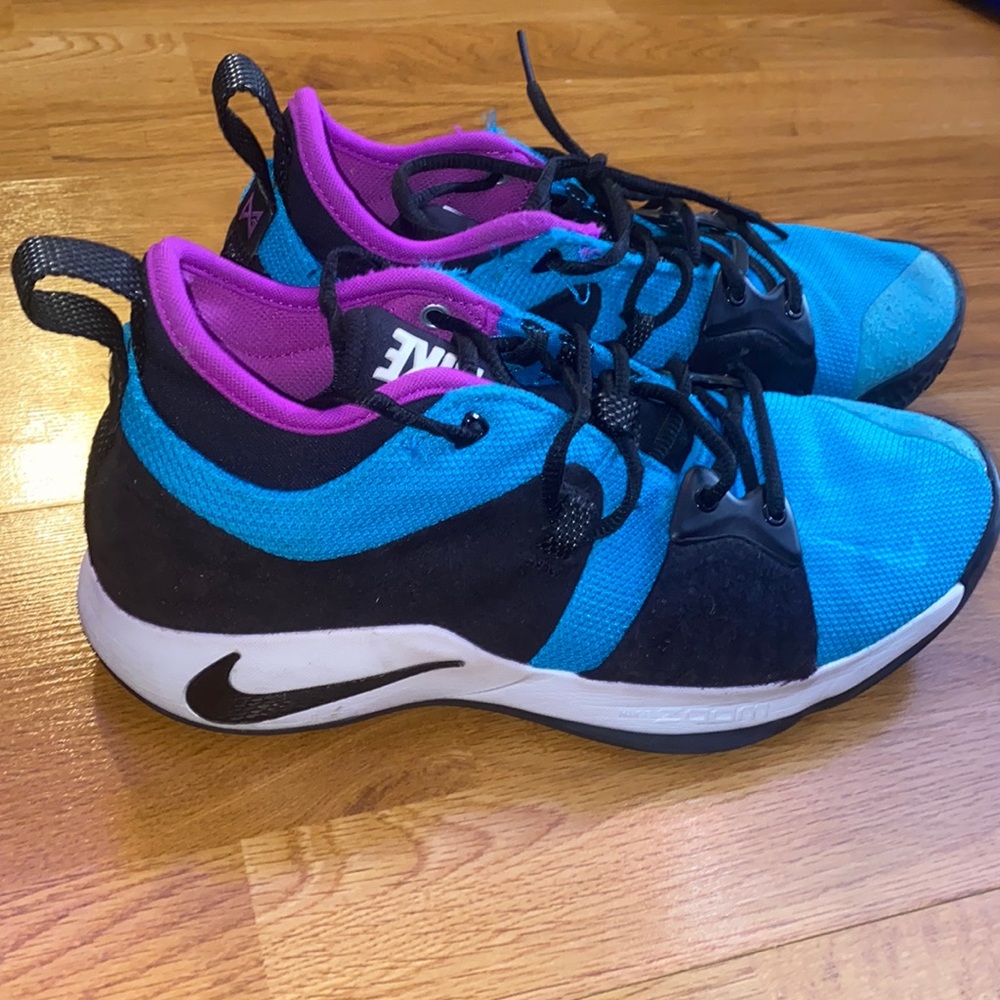 Paul George basketball shoes